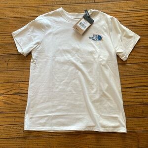 The North Face t-shirt. Size M. Brand new with tags. Super cute!